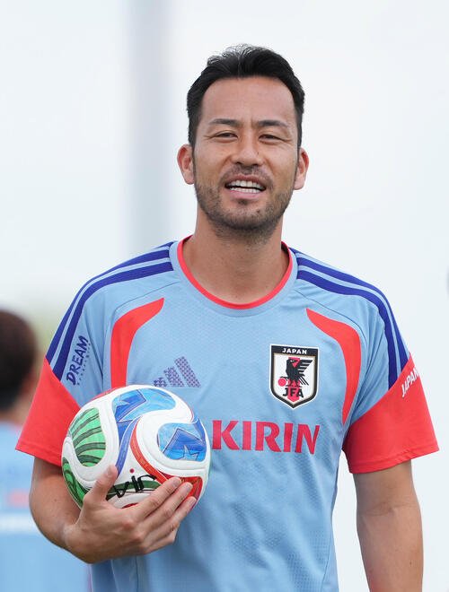 サッカー日本代表W杯北中米大会ベースキャンプ　練習中、笑顔を見せる吉田麻也(撮影･足立雅史)