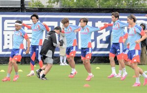 オランダ戦に向けて練習する日本代表の選手たち