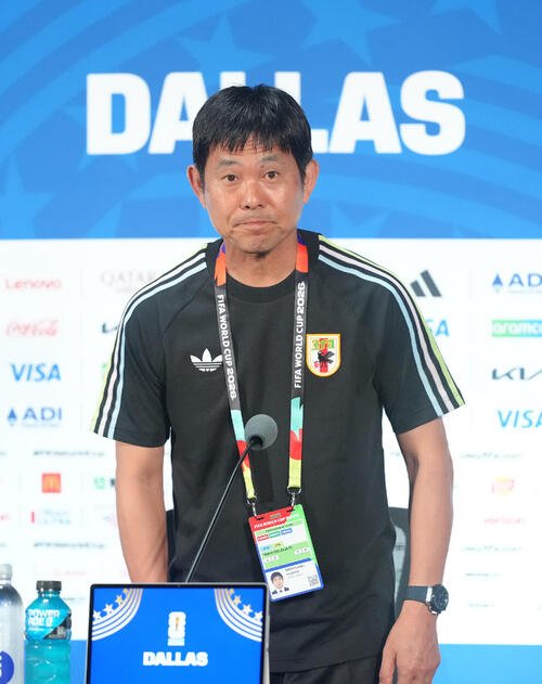 公式会見に臨む森保一監督(撮影･足立雅史)