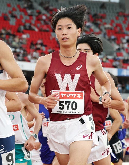 第110回日本陸上競技選手権大会　最終日　男子5000メートル決勝　力走する鈴木琉胤(撮影･宮地輝)