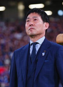 日本対アイスランド　君が代斉唱で目を赤くする森保一監督(撮影･垰建太)