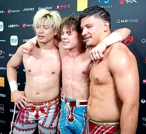 マジック三銃士の(左から)清宮海斗、アーチー･コール、タイタス･アレクサンダー