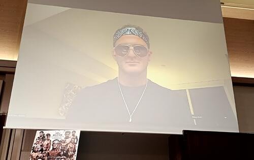 オンラインで会見に参加したダニー･サバテロ