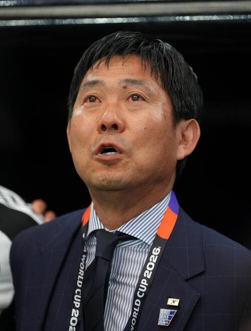 14日オランダ戦　試合前、君が代斉唱で涙を流す森保一監督