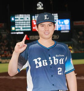 阪神対西武　ポーズを決める西武先発の武内夏暉(撮影･上山淳一)