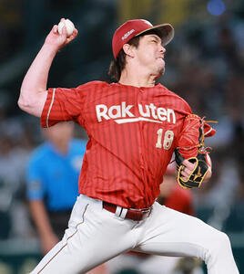 阪神対楽天　5回裏、力投する楽天前田健太(撮影･上山淳一)
