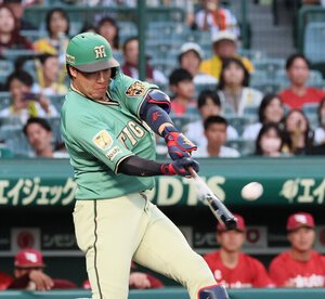 二回裏阪神無死一塁、先制2点本塁打を放つ大山＝日刊スポーツ