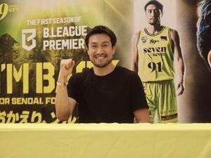 公開復帰会見に臨んだ仙台･片岡大晴(撮影･高橋香奈)
