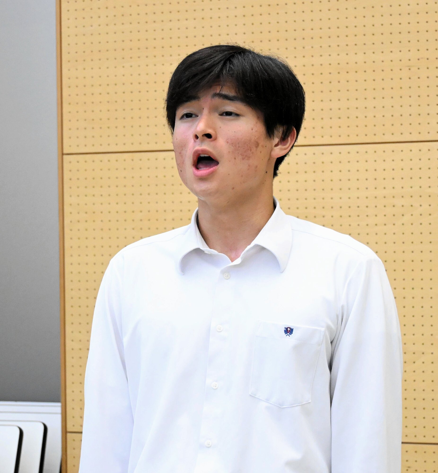 国歌独唱者に選ばれた稲毛駿太さん(足利高)=2026年6月20日、宇都宮市、津布楽洋一撮影