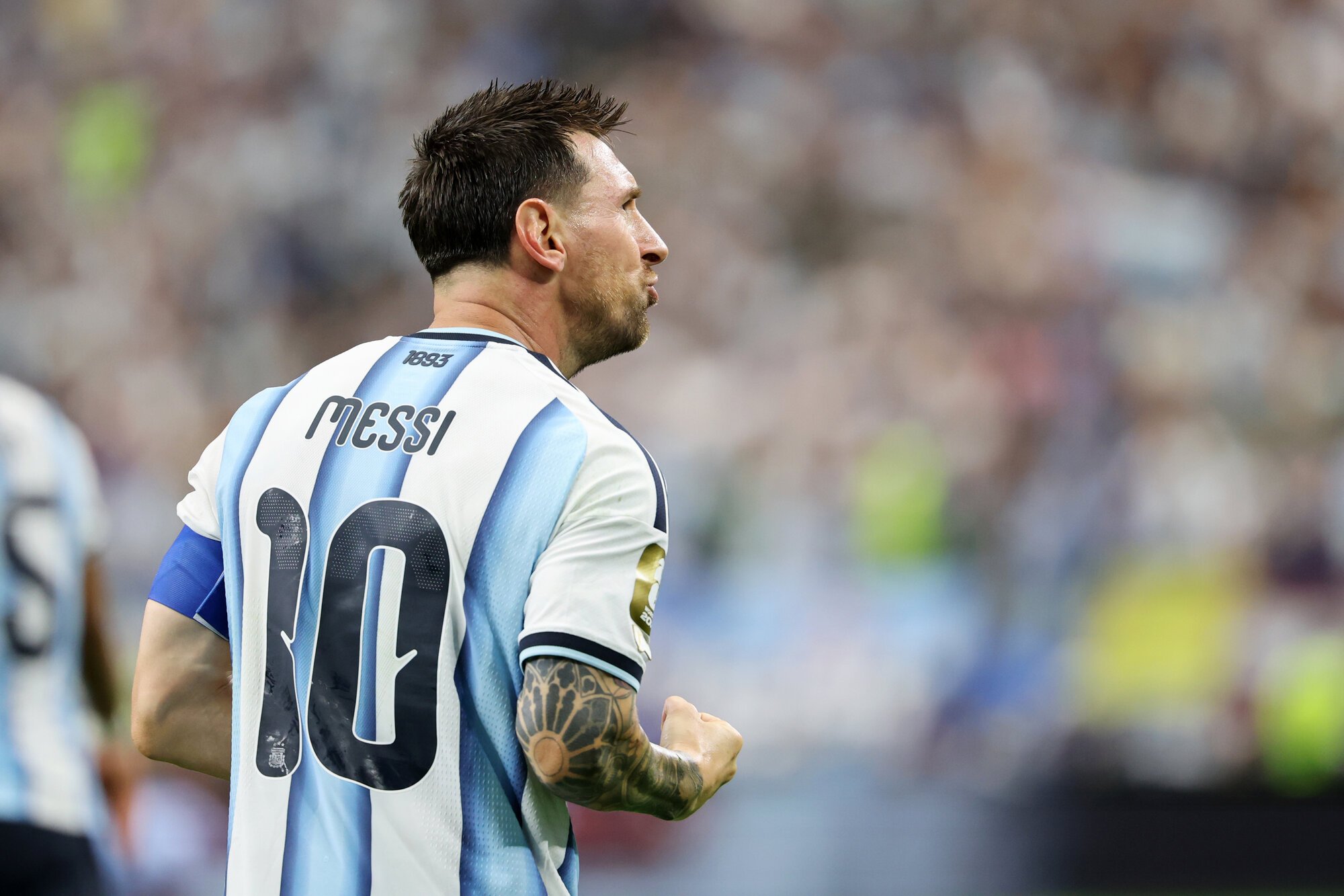 サッカーワールドカップ(W杯)北中米大会　グループリーグJ組　アルゼンチン―オーストリア　前半、W杯通算最多記録となるゴールを決めて喜ぶアルゼンチンのリオネル･メッシ=内田光撮影