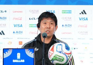 前日公式会見に臨む森保一監督(撮影･足立雅史)