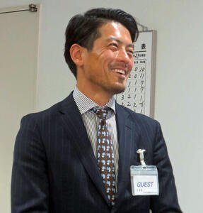 鈴木啓太氏(17年5月2日撮影)