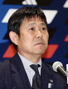 帰国会見に臨む森保一監督(撮影･河田真司)