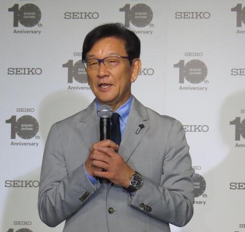 セイコーウオッチ株式会社の｢100万時間の積算腕時計『Star Time』発表会｣に登壇した日本ハム栗山英樹CBO(撮影･水谷京裕)