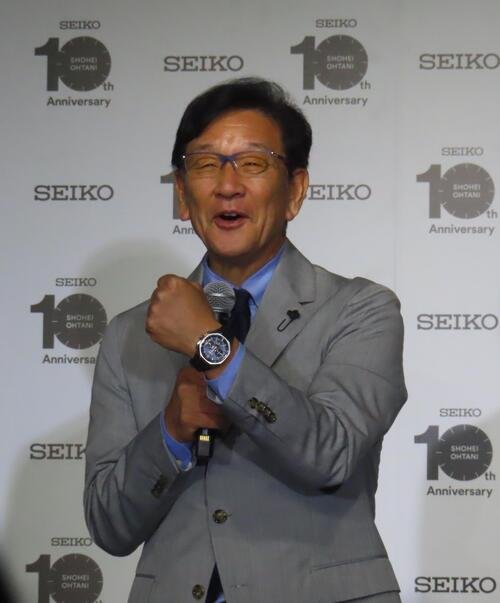 セイコーウオッチ株式会社の｢100万時間の積算腕時計『Star Time』発表会｣に登壇した日本ハム栗山英樹CBO(撮影･水谷京裕)
