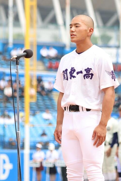 東･西東京大会開会式で選手宣誓を務めた関東第一･井口瑛太(撮影･栗林真菜)