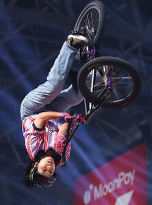 16歳小沢V　自転車BMXパーク女子　Xゲームズ　4日