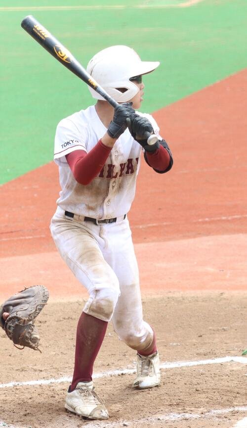 打席に立つ昭和鉄道･森啓人(撮影･栗林真菜)