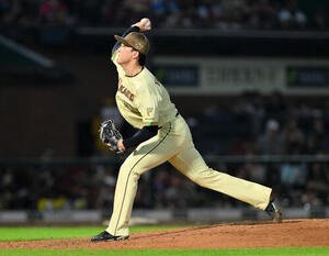 楽天対日本ハム　5番手で登板し力投する日本ハム柳川大晟(撮影･滝沢徹郎)
