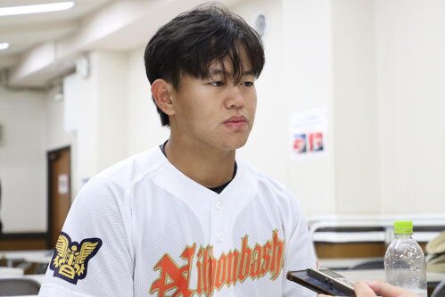 第108回全国高校野球東東京大会　2回戦　日本橋対武蔵丘　部内で唯一の3年生としてチームを引っ張った日本橋･朱嘉俊(撮影･栗林真菜)