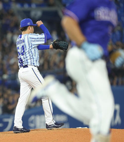 DeNA対中日　8回表中日無死、ボスラーに中前打を許す石田裕太郎(撮影･河田真司)