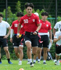 ダッシュを繰り返すフラッグフットボール男子日本代表･川崎航(撮影･たえ見朱実)