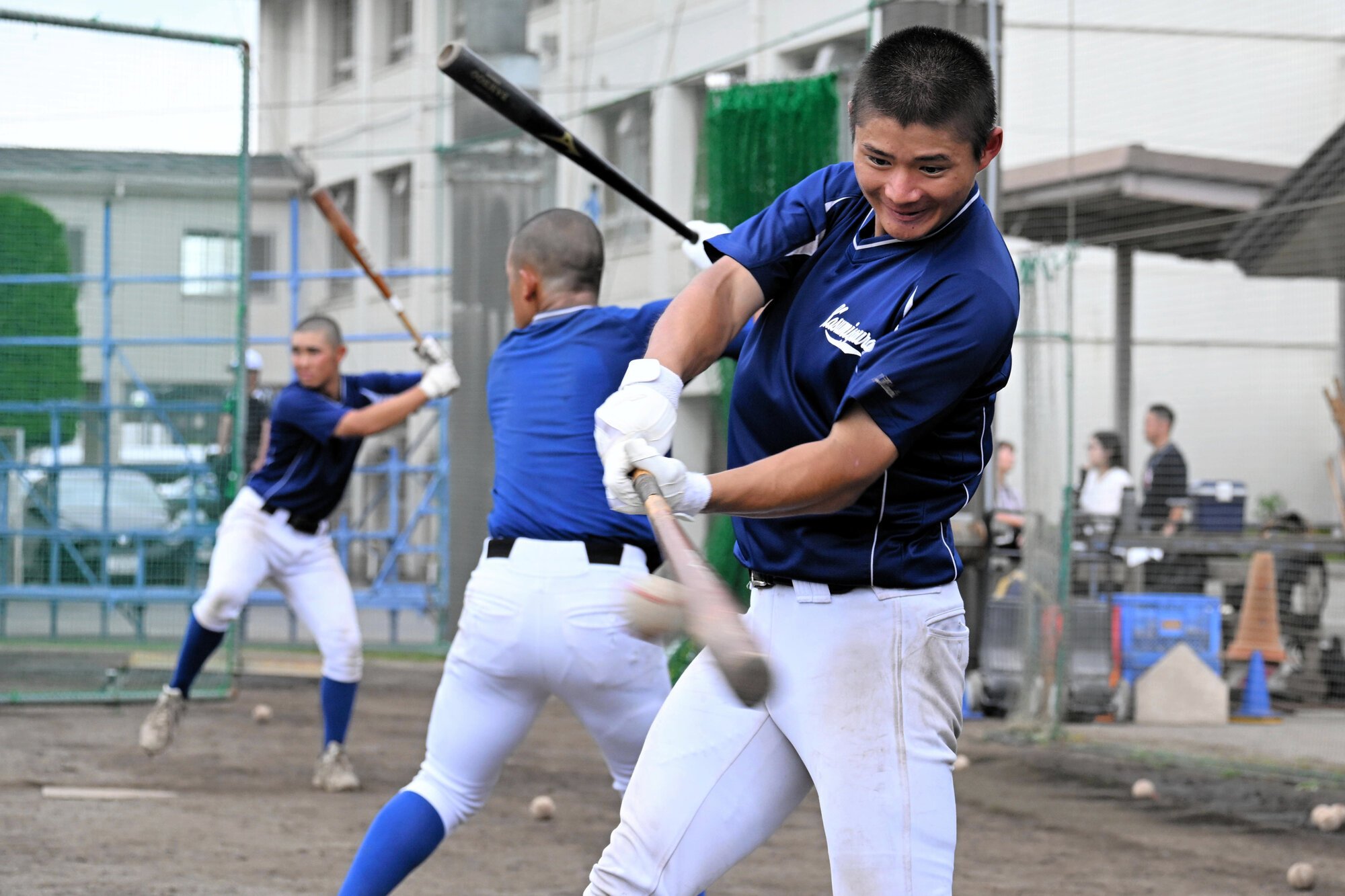 打撃練習をする霞ケ浦の選手たち=2026年7月28日午後0時23分、茨城県阿見町青宿、後藤隆之撮影