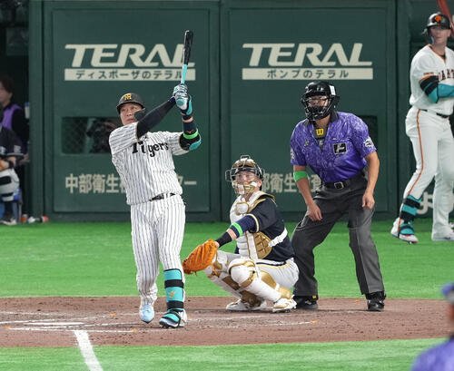 マイナビオールスターゲーム2026　第1戦　全セ対全パ　8回裏全セ1死二塁、大山悠輔は2点本塁打を放つ(撮影･足立雅史)