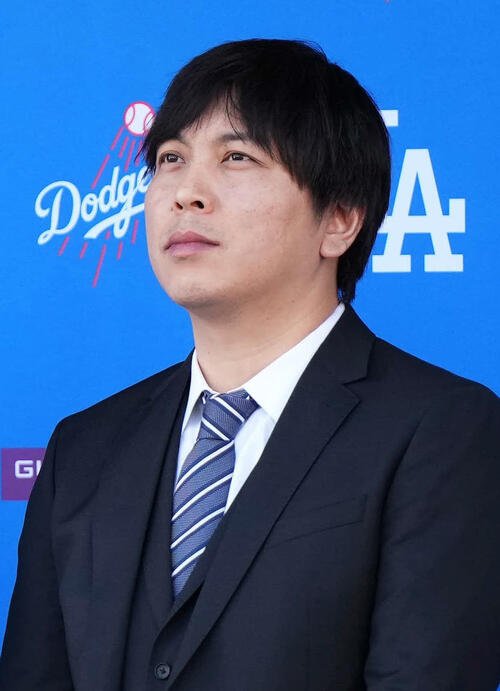 ドジャース通訳時代の水原一平受刑者(2023年12月)