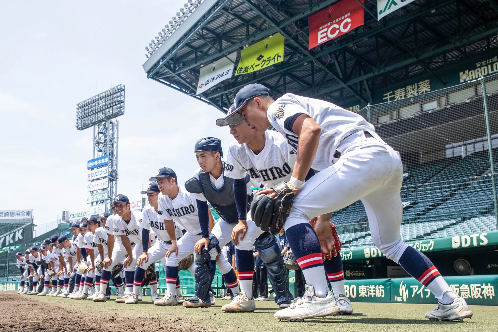 阪神甲子園球場で練習に臨む社の選手たち=2026年7月31日午前11時29分、阪神甲子園球場、木子慎太郎撮影