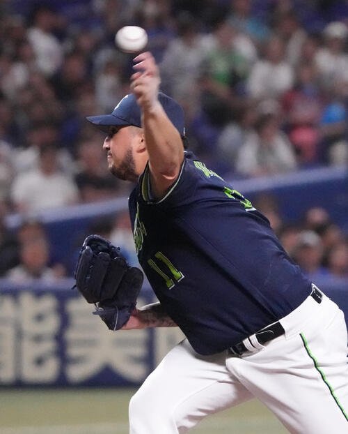中日対ヤクルト　9回裏、ヤクルト4番手で登板するホセ･キハダ(撮影･森本幸一)