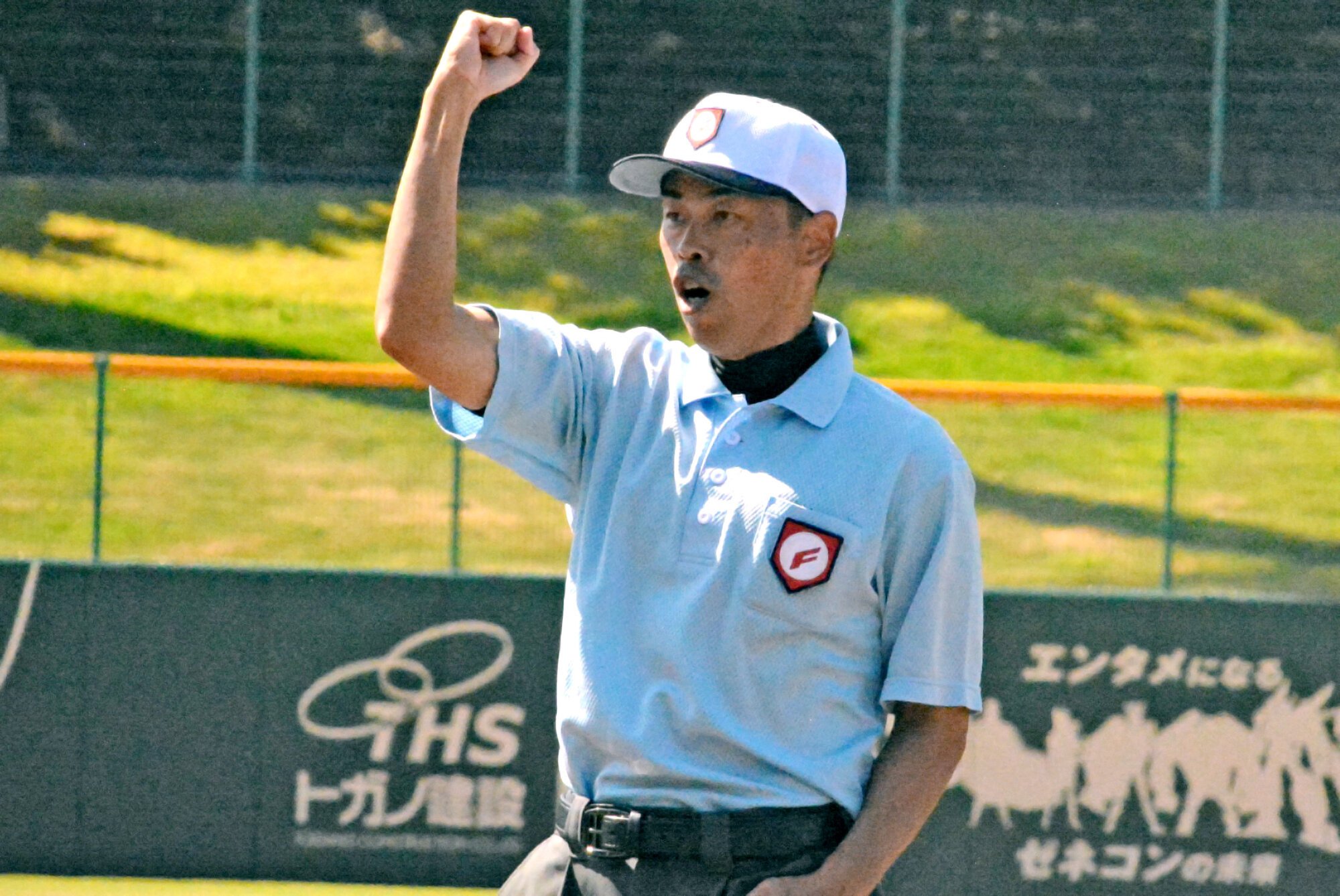 島根大会で審判を務めた森島直人さん=2026年7月24日午前9時28分、県立浜山、堀田浩一撮影