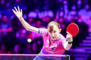 女子シングルス1回戦で香港の杜凱琹と対戦する早田ひな(撮影･江口和貴)