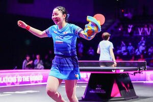 女子シングルス2回戦で中国の陳熠に勝利し笑顔を見せる張本美和(撮影･江口和貴)