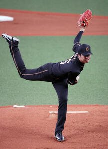 阪神対中日　阪神先発の才木浩人　(撮影･宮崎幸一)