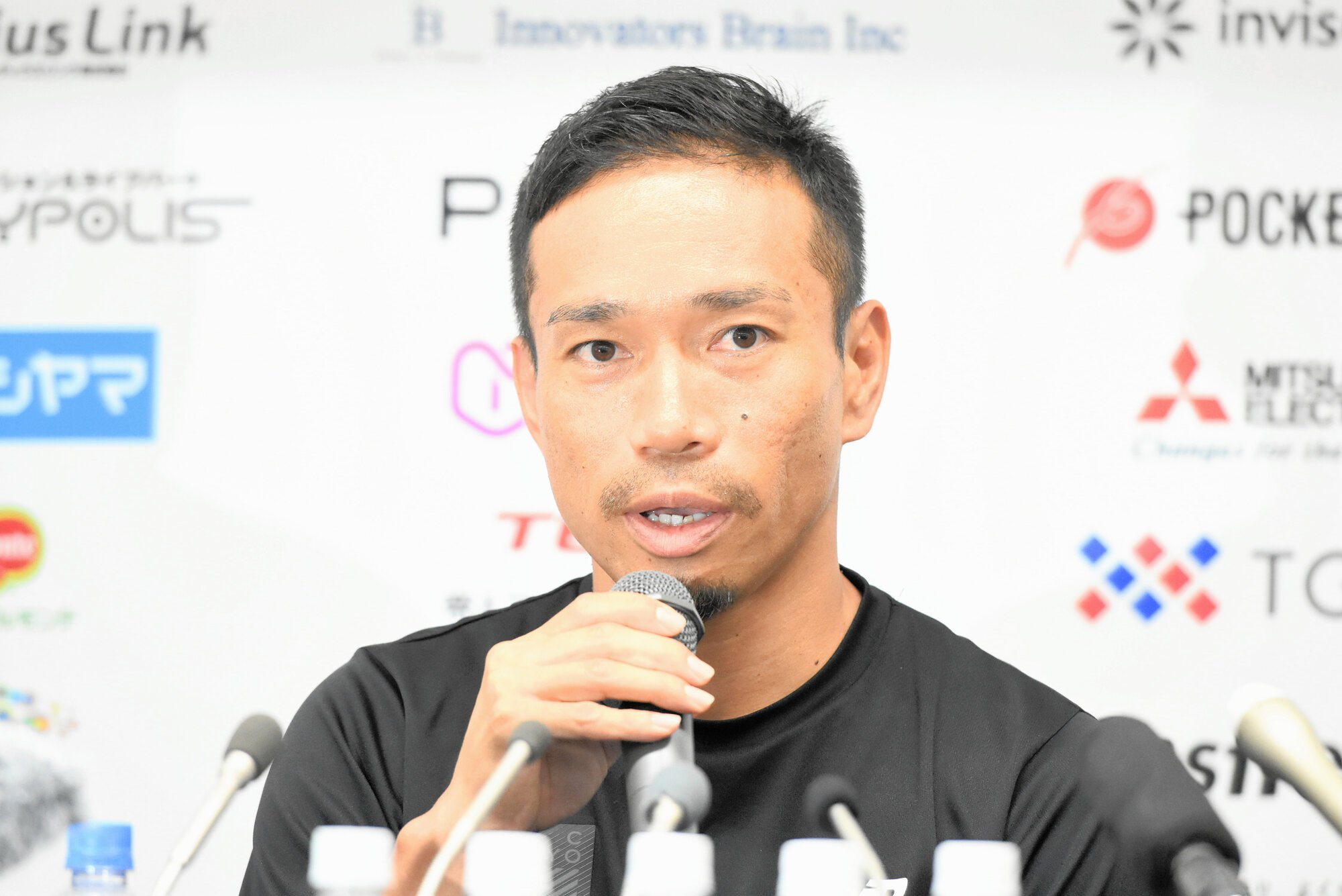 現役を続行しFC東京でプレーすることを発表した日本代表DF長友佑都