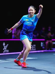 女子準々決勝でシン･ユビンに勝利しガッツポーズする張本美和(撮影･垰建太)
