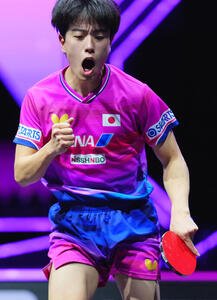 男子準々決勝でフェリックス･ルブランと対戦する篠塚大登(撮影･垰建太)