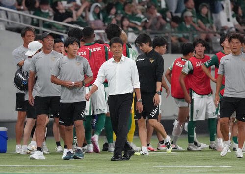 東京V対川崎F　川崎Fと引き分けた東京V城福浩監督(撮影･足立雅史)
