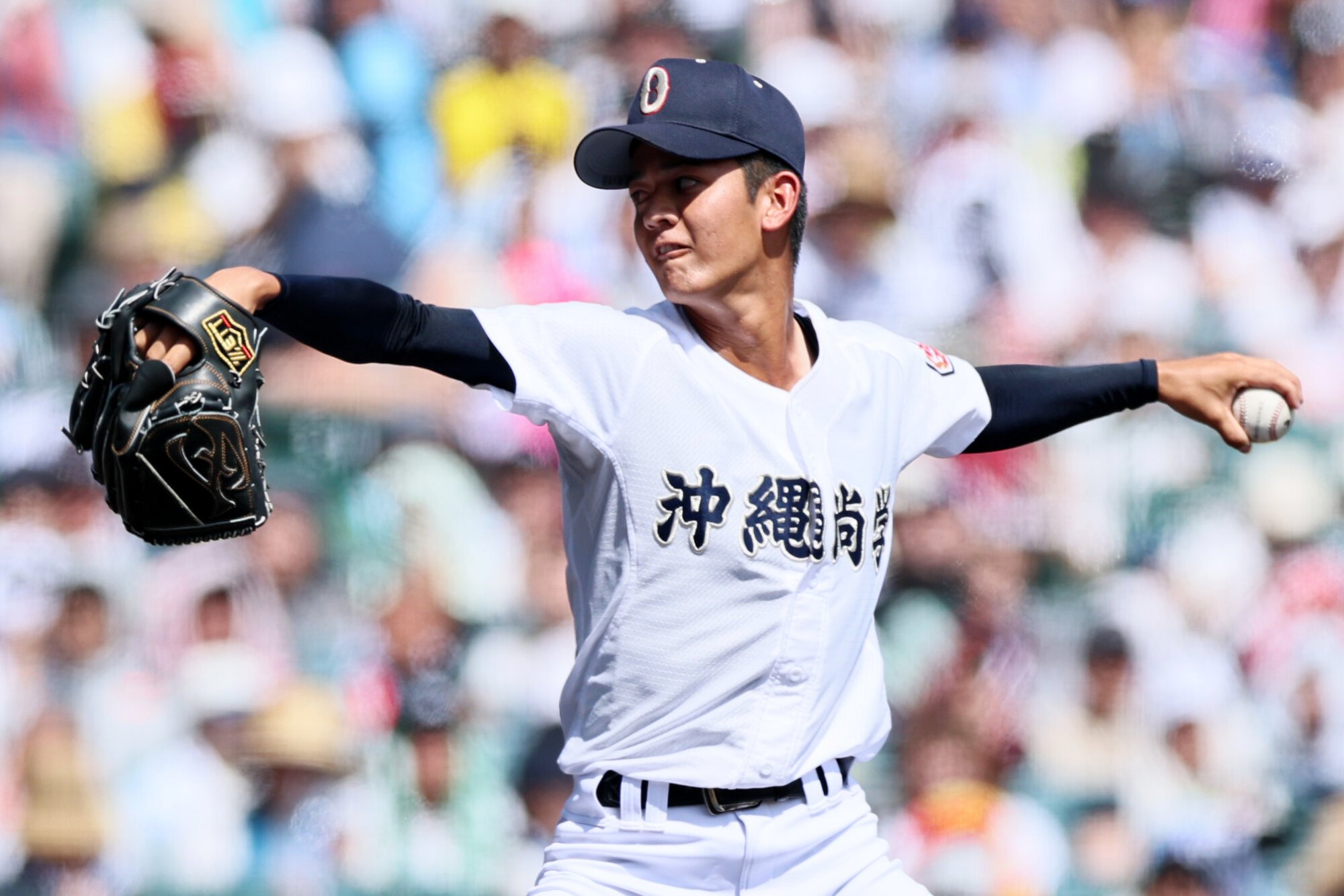 横浜―沖縄尚学　四回表から登板した沖縄尚学2番手の久高=木子慎太郎撮影