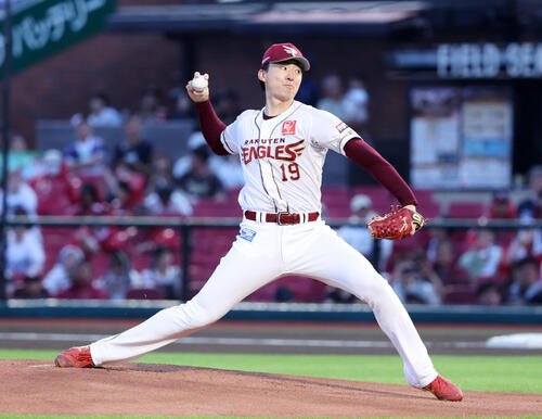楽天対オリックス　力投する楽天先発の荘司康誠(撮影･鈴木正人)