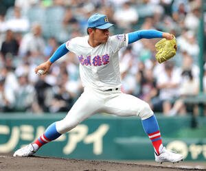 花咲徳栄対仙台育英　先発登板で力投する花咲徳栄･黒川凌大(撮影･河田真司)