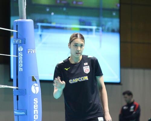 練習を公開したバレーボール女子日本代表の佐藤淑乃