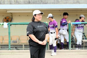 花巻東の選手たちの体づくりを支える冨田史子さん=2026年8月11日、兵庫県伊丹市、坂田達郎撮影