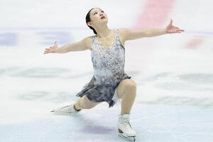 女子フリーで演技する青木祐奈(撮影･前田充)