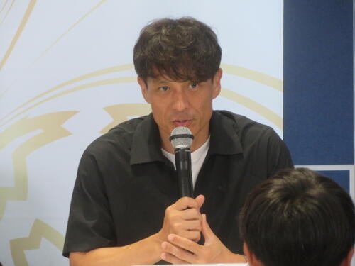 天皇杯の子ども向けトークイベントに出席した日本サッカー協会(JFA)の宮本恒靖会長