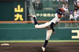 英明―大分商　一回表、力投する大分商先発の米田=滝沢美穂子撮影