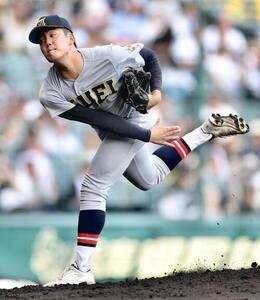 仙台育英対拓大紅陵　力投する仙台育英先発の福井勇翔(撮影･河田真司)