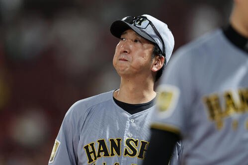 広島対阪神　広島に勝利し引き揚げる阪神藤川球児監督(撮影･前田充)