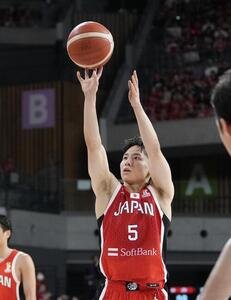 日本対韓国　2Q、フリースローを決める河村勇輝(撮影･小島史椰)
